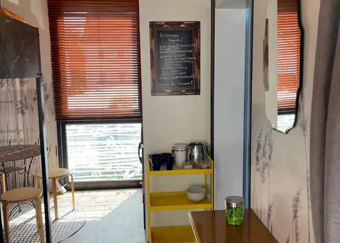 Apartment Cube 18 Tiny Haus #01